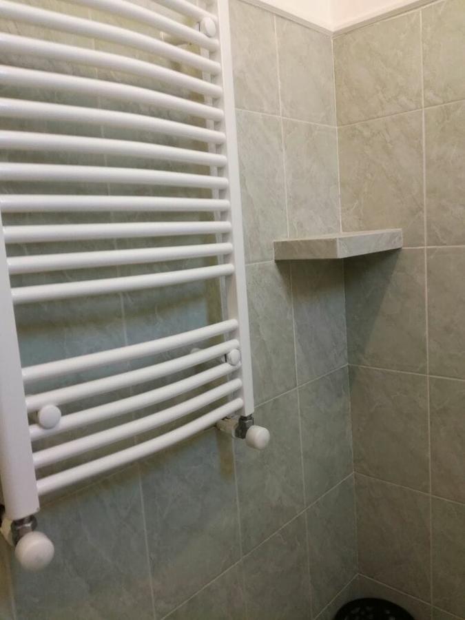 200 Metres From Rustaveli Avenue Apartment Tbilisi Ngoại thất bức ảnh