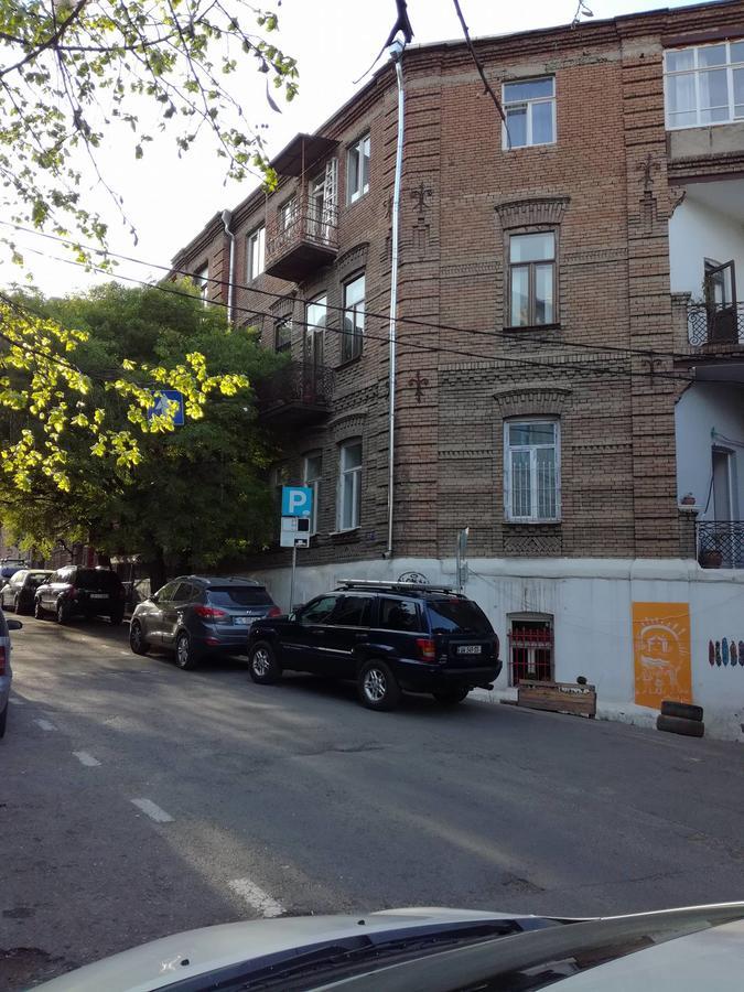 200 Metres From Rustaveli Avenue Apartment Tbilisi Ngoại thất bức ảnh